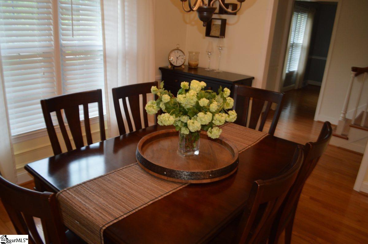 203 Sheffield Road Greer, SC 29651 - Photo 4 of 25