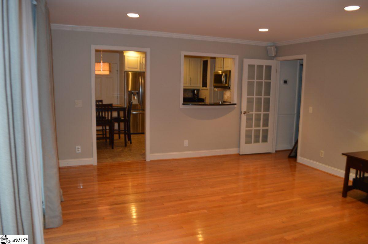 203 Sheffield Road Greer, SC 29651 - Photo 8 of 25