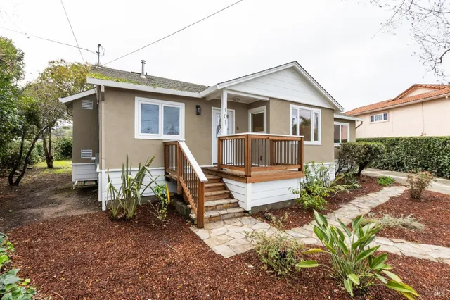 $1,049,950 | 101 Vendola Drive, San Rafael, CA 94903