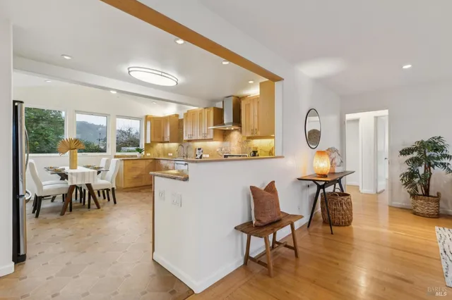$1,049,950 | 101 Vendola Drive, San Rafael, CA 94903