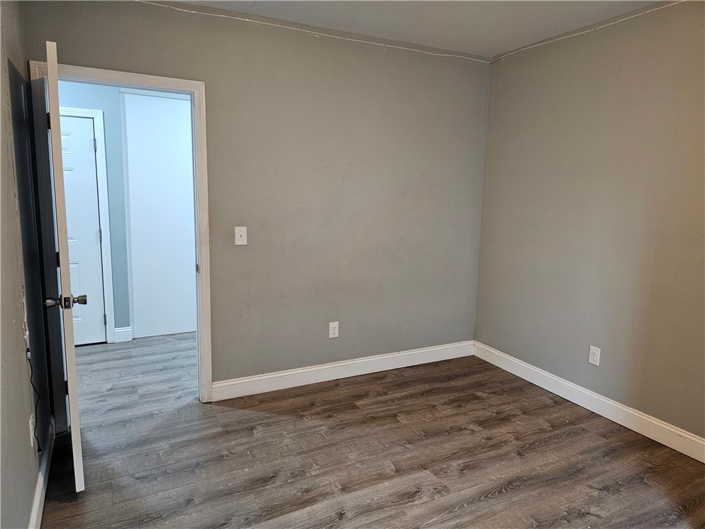 331 Douglas Avenue Providence, RI 02908 - Photo 16 of 23