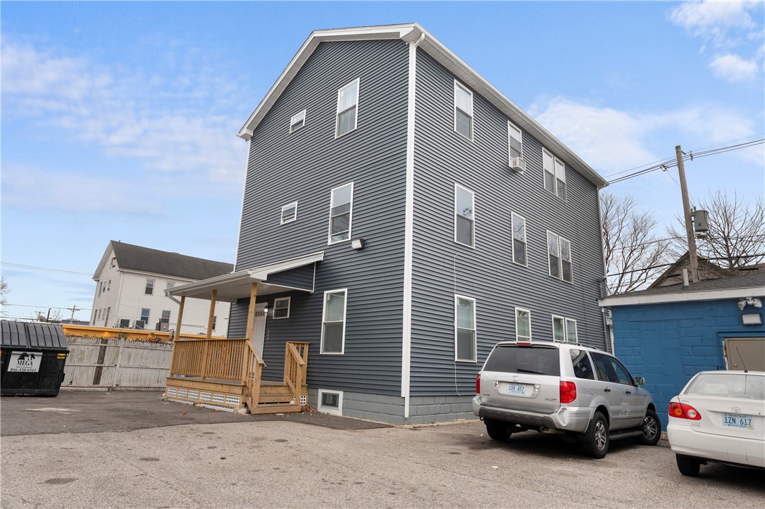 331 Douglas Avenue Providence, RI 02908 - Photo 20 of 23