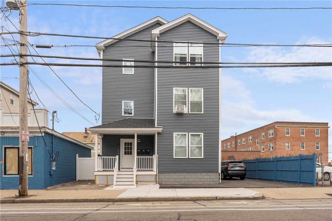 331 Douglas Avenue Providence, RI 02908 - Photo 3 of 23