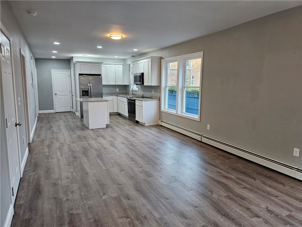 331 Douglas Avenue Providence, RI 02908 - Photo 5 of 23