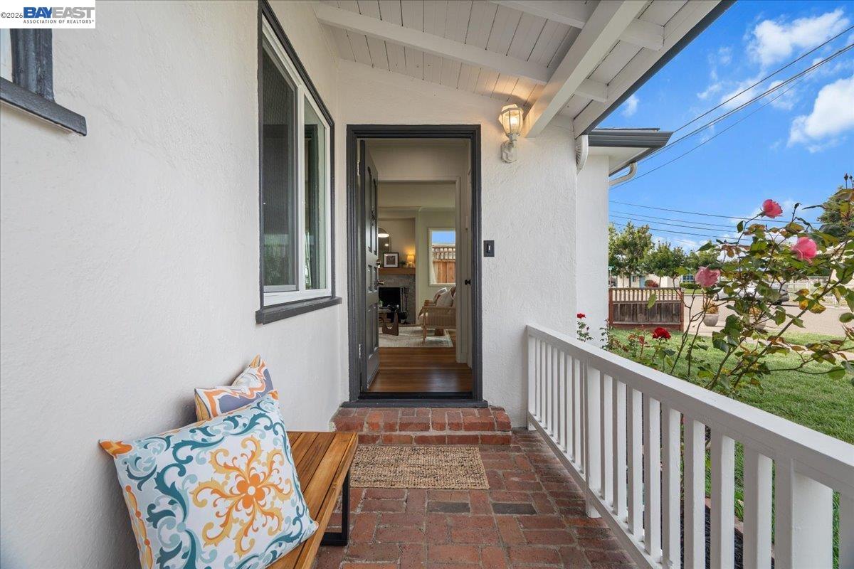 320 Beach Road Alameda, CA 94502 - Photo 14 of 48
