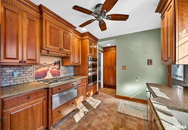 $374,900 | 745 North Academy Street, Galesburg, IL 61401