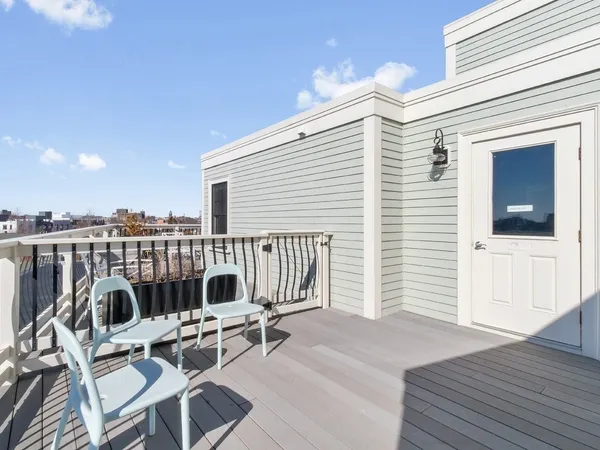 $489,000 | 80 Webster Avenue, Unit 4M, Somerville, MA 02143