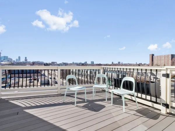 $489,000 | 80 Webster Avenue, Unit 4M, Somerville, MA 02143