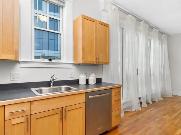 $489,000 | 80 Webster Avenue, Unit 4M, Somerville, MA 02143