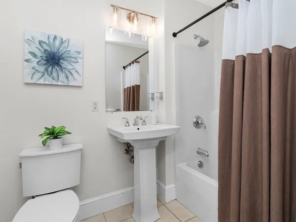 $489,000 | 80 Webster Avenue, Unit 4M, Somerville, MA 02143