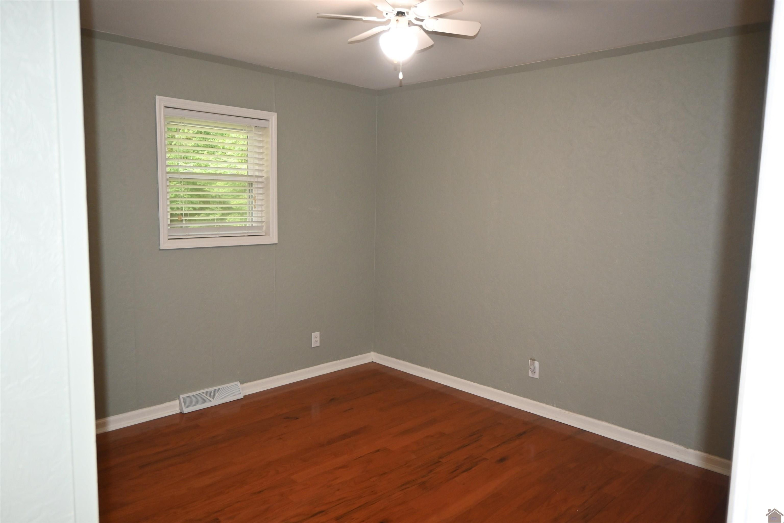 1155 Ridge Road Gilbertsville, KY 42044 - Photo 11 of 30 Photo 11