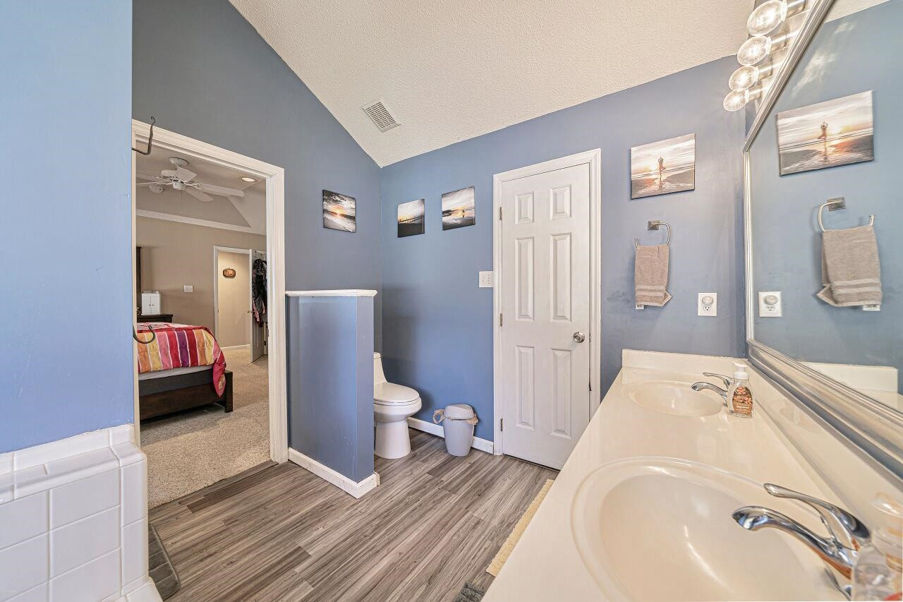 1909 Mishicot Court Raleigh, NC 27604 - Photo 20 of 32 Photo 20