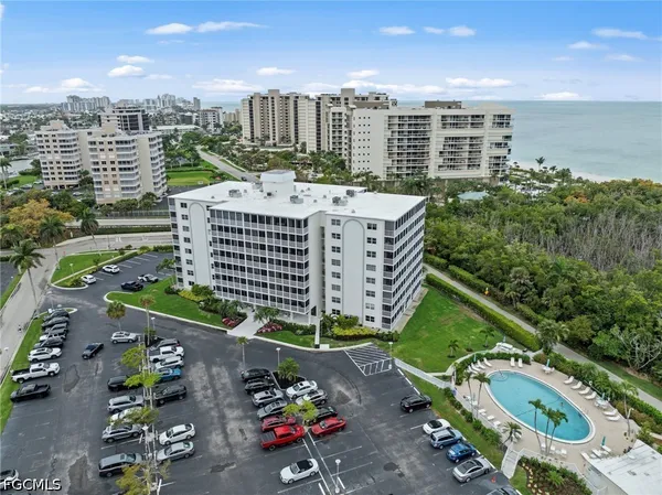 $275,000 | 1 Bluebill Avenue, Unit 402, Naples, FL 34108