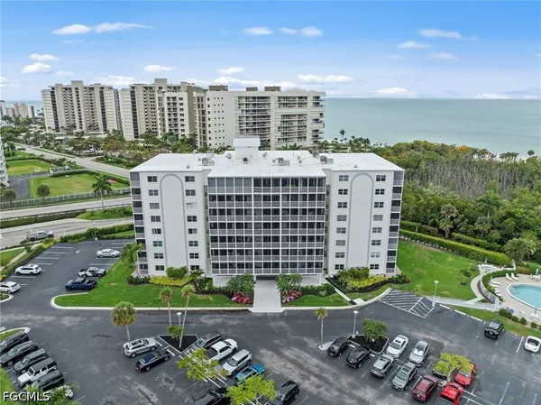 $275,000 | 1 Bluebill Avenue, Unit 402, Naples, FL 34108