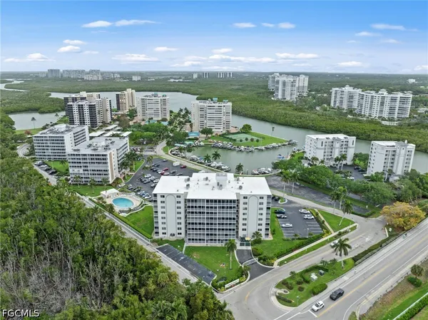 $275,000 | 1 Bluebill Avenue, Unit 402, Naples, FL 34108