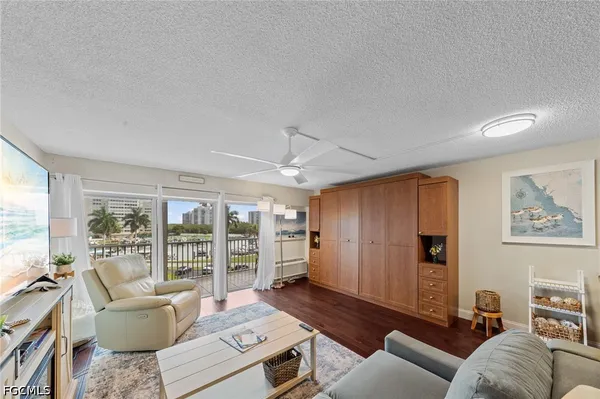 $275,000 | 1 Bluebill Avenue, Unit 402, Naples, FL 34108