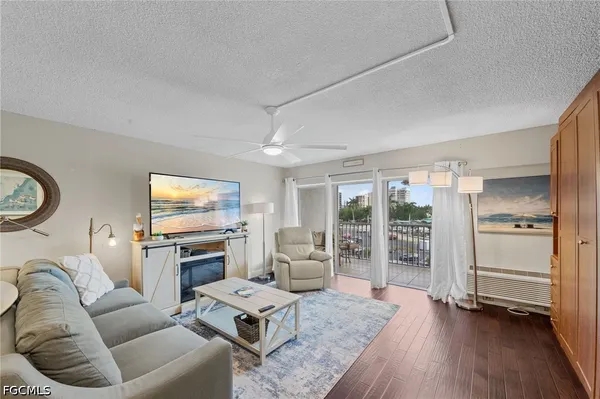 $275,000 | 1 Bluebill Avenue, Unit 402, Naples, FL 34108