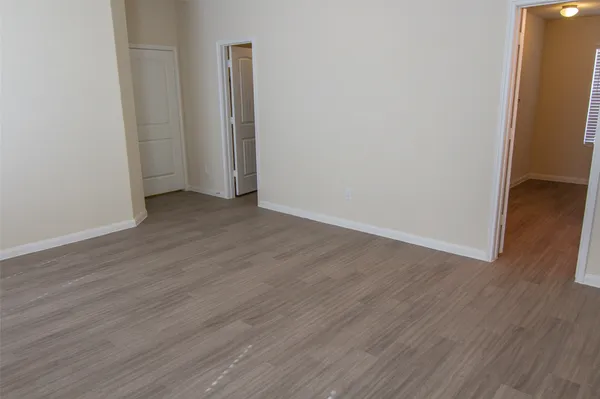 $2,090 | 926 Hidden Cove Court, La Marque, TX 77568