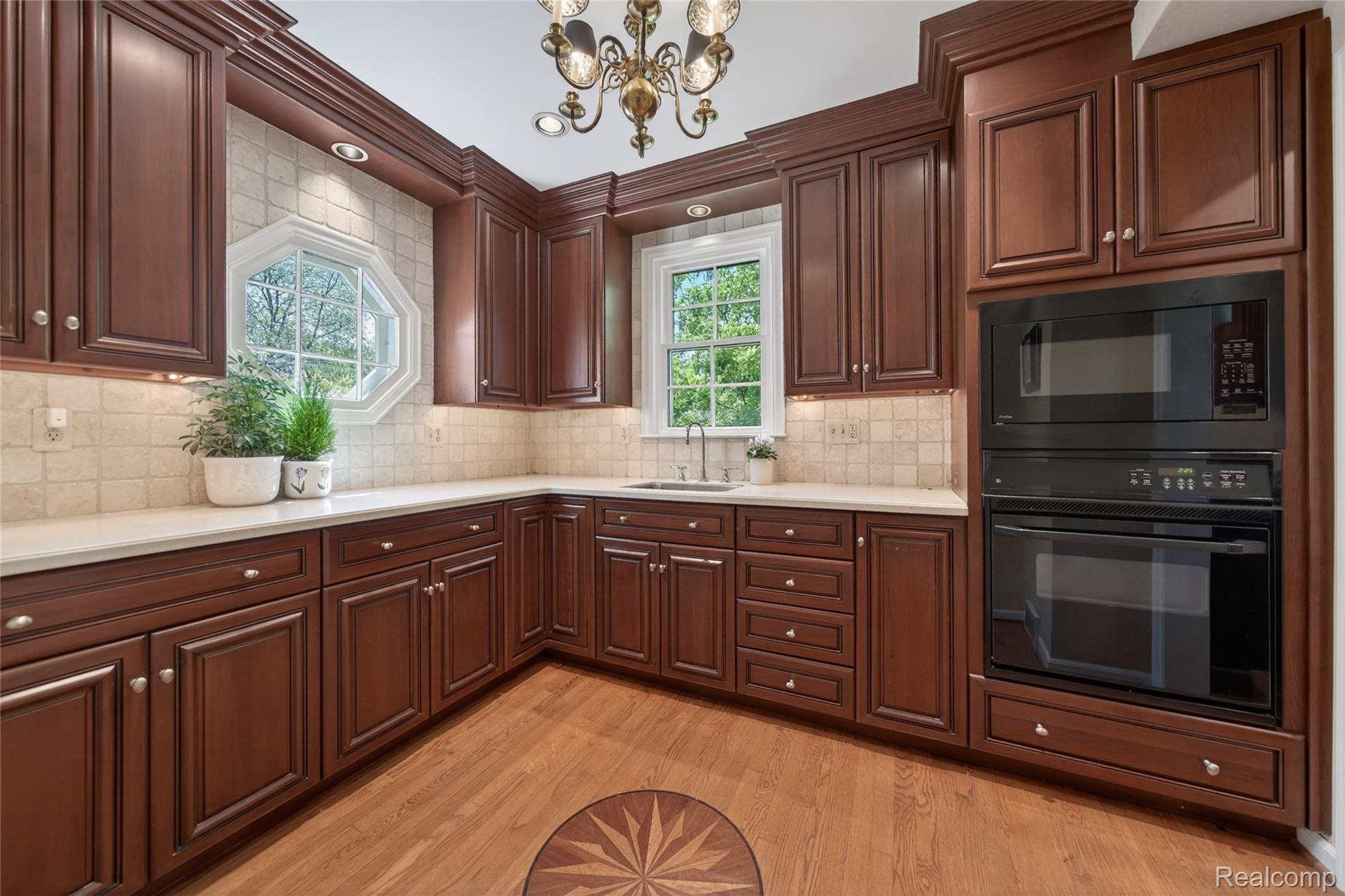 66 Oxford Road Grosse Pointe, MI 48236 - Photo 17 of 52 66 Oxford17.jpg