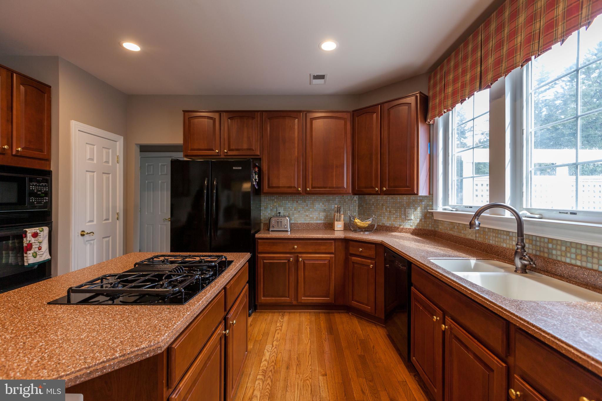 12303 Ox Ridge Road Fairfax, VA 22033 - Photo 22 of 60
