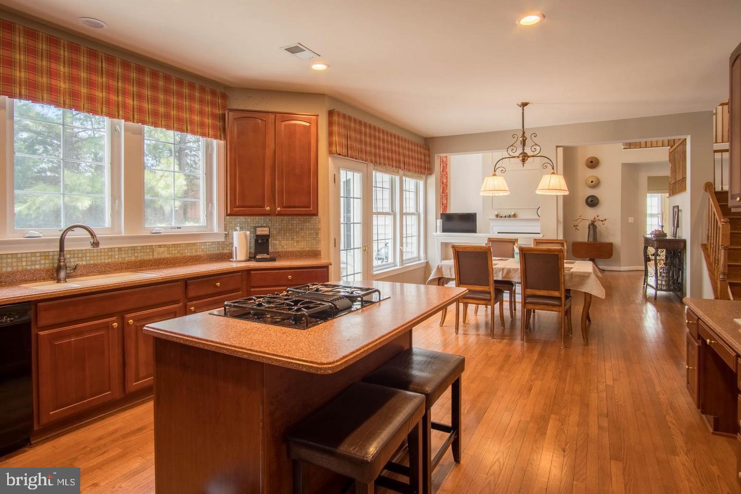 12303 Ox Ridge Road Fairfax, VA 22033 - Photo 23 of 60