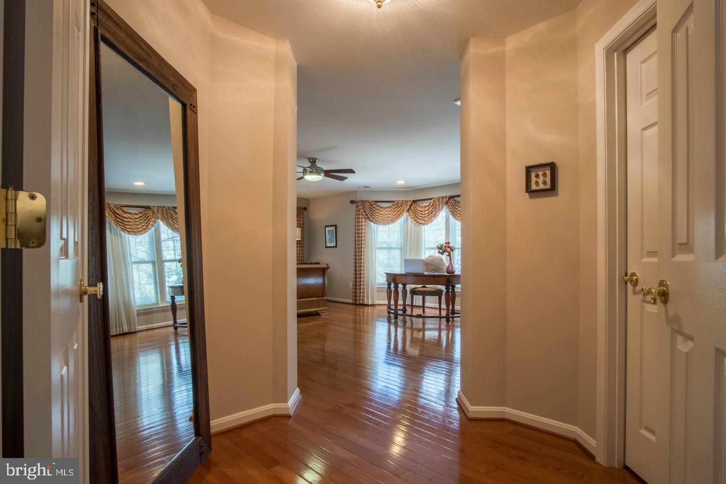 12303 Ox Ridge Road Fairfax, VA 22033 - Photo 25 of 60