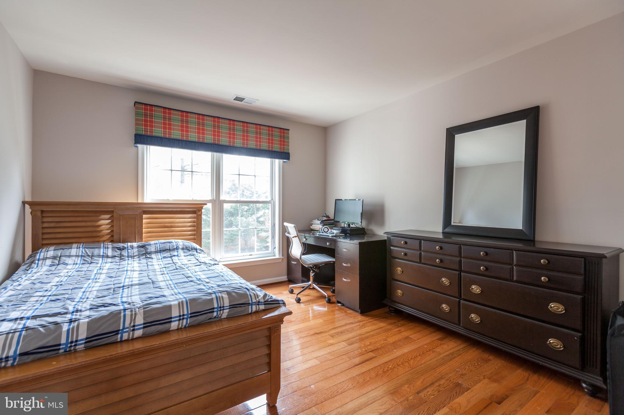 12303 Ox Ridge Road Fairfax, VA 22033 - Photo 34 of 60
