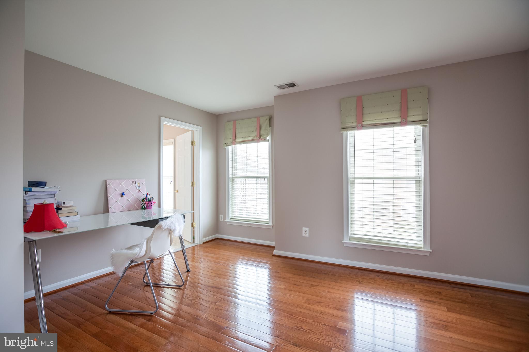 12303 Ox Ridge Road Fairfax, VA 22033 - Photo 42 of 60