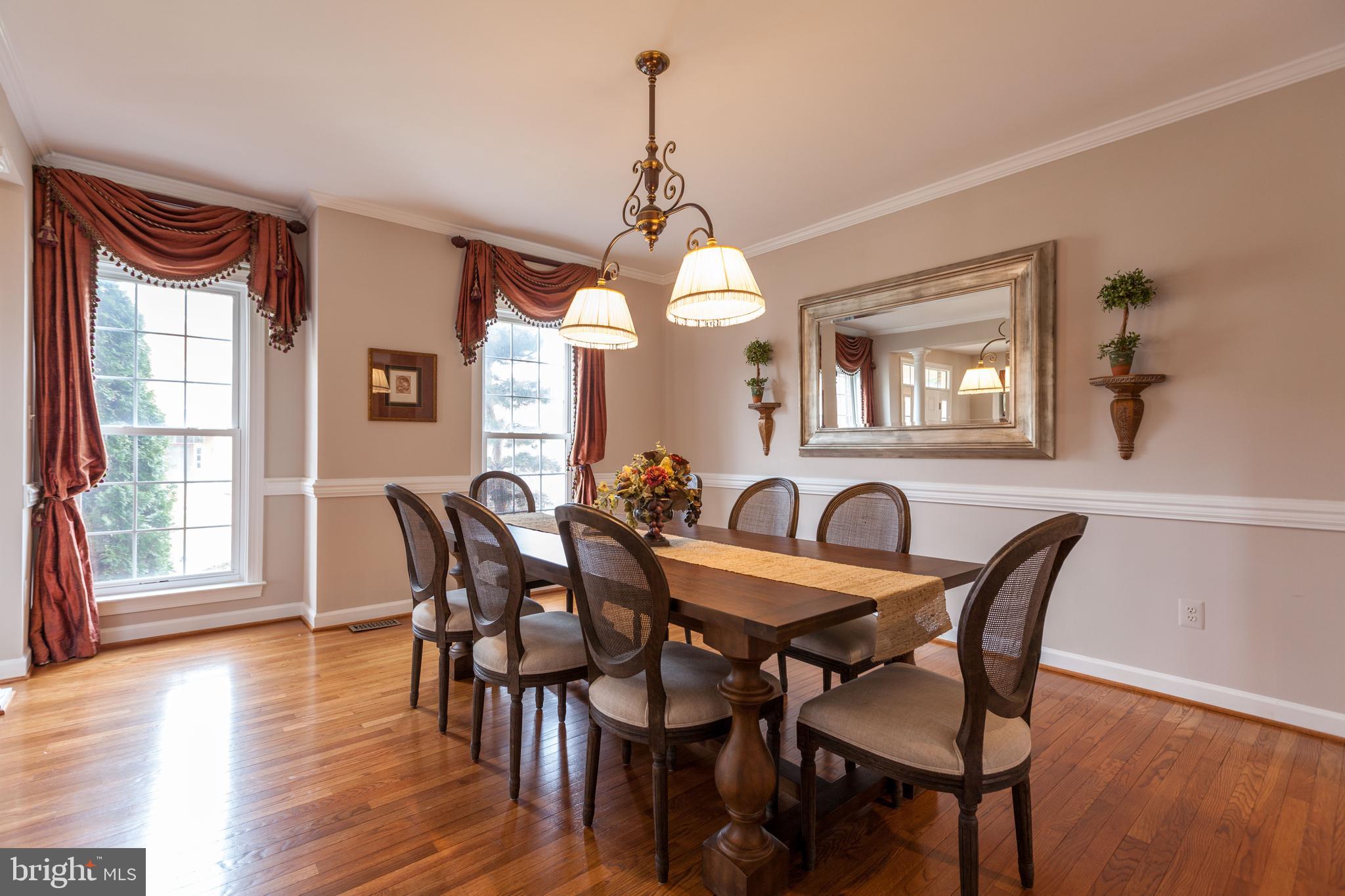 12303 Ox Ridge Road Fairfax, VA 22033 - Photo 6 of 60