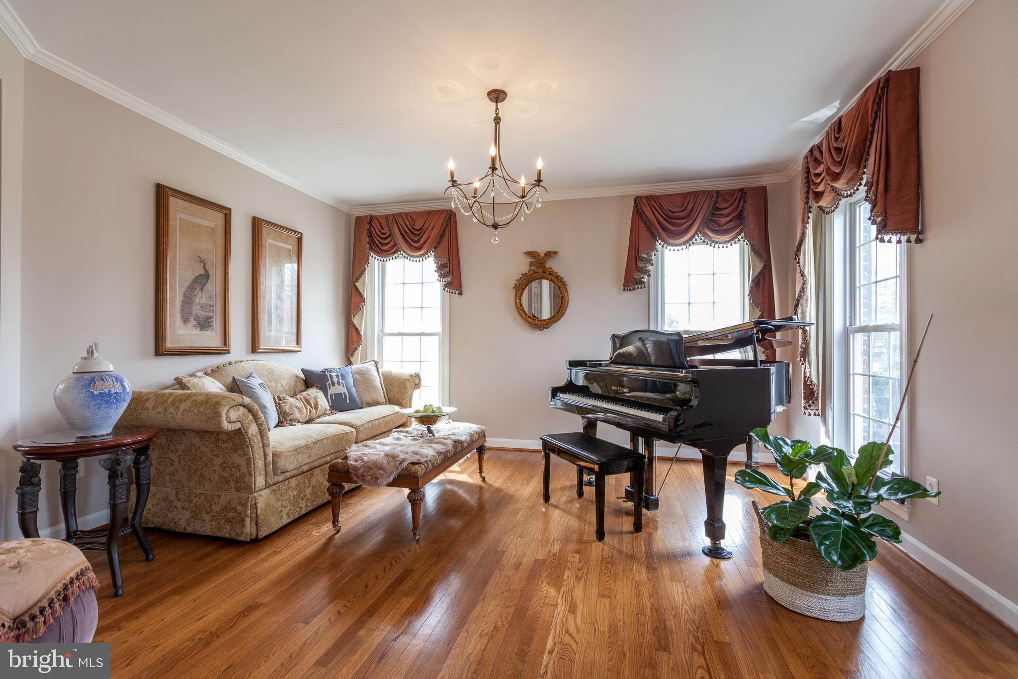 12303 Ox Ridge Road Fairfax, VA 22033 - Photo 7 of 60