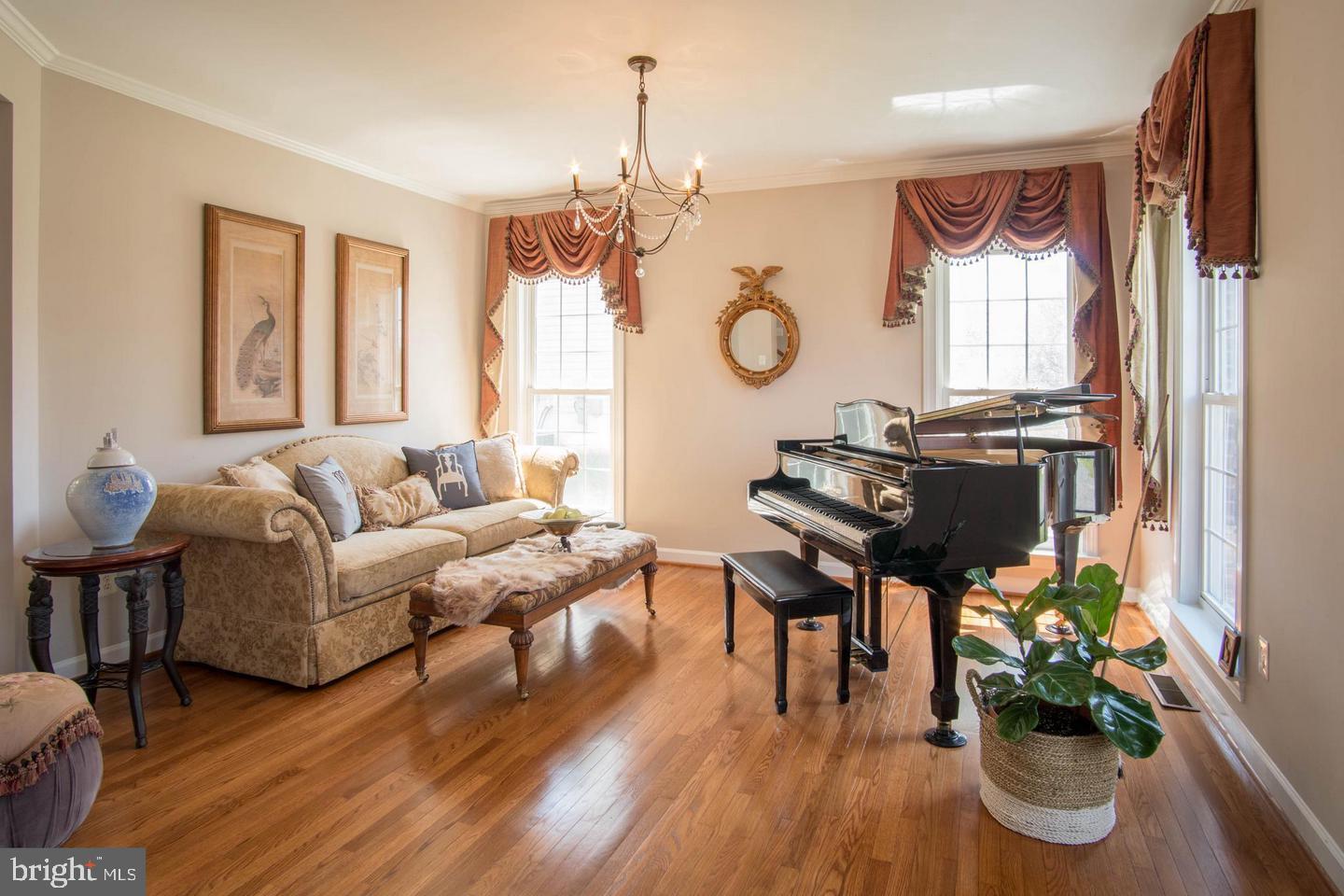 12303 Ox Ridge Road Fairfax, VA 22033 - Photo 8 of 60