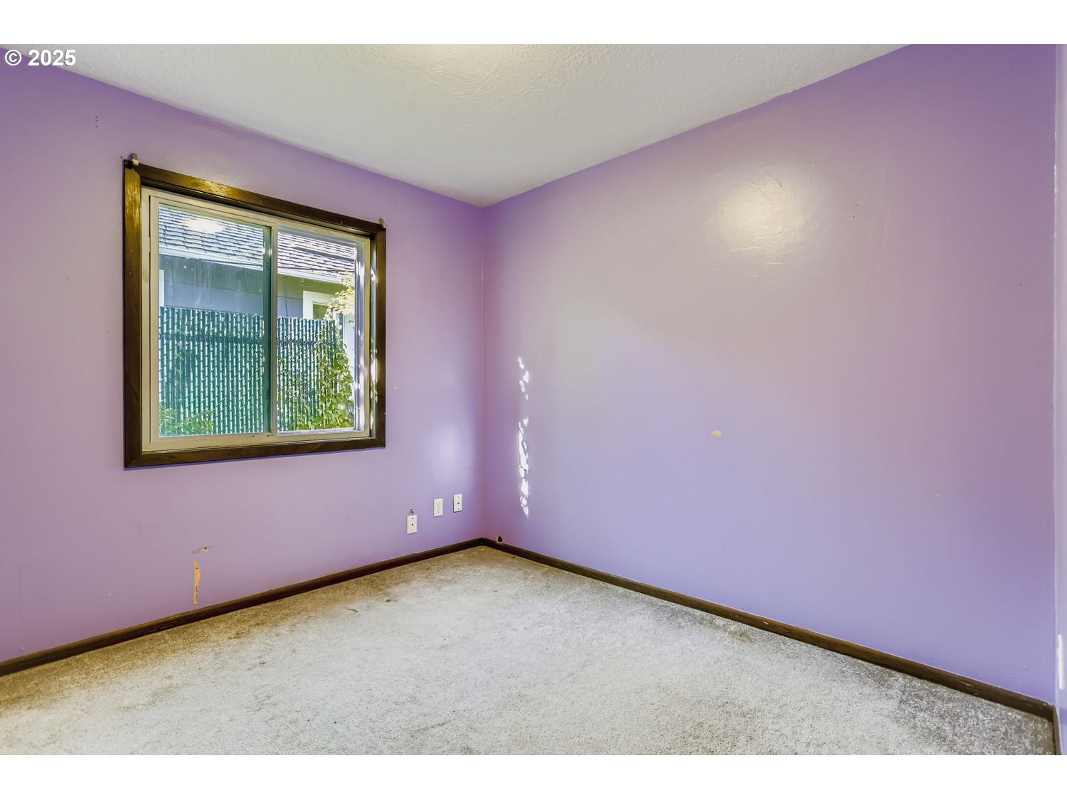 6524 Southeast 86th Avenue Portland, OR 97266 - Photo 19 of 30 a view of an empty room
