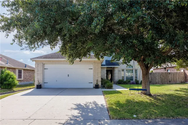 $324,000 | 4114 Crossriver Drive, Corpus Christi, TX 78410