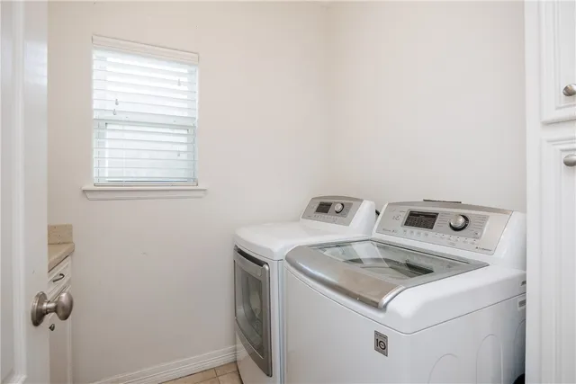 $324,000 | 4114 Crossriver Drive, Corpus Christi, TX 78410