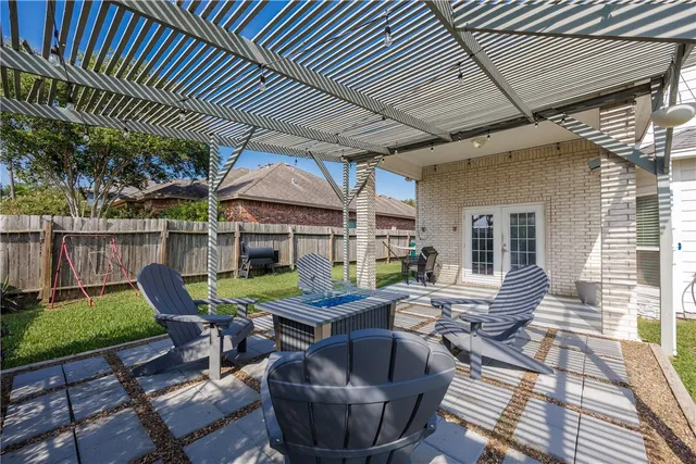 $324,000 | 4114 Crossriver Drive, Corpus Christi, TX 78410