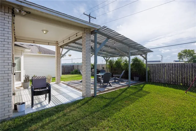 $324,000 | 4114 Crossriver Drive, Corpus Christi, TX 78410