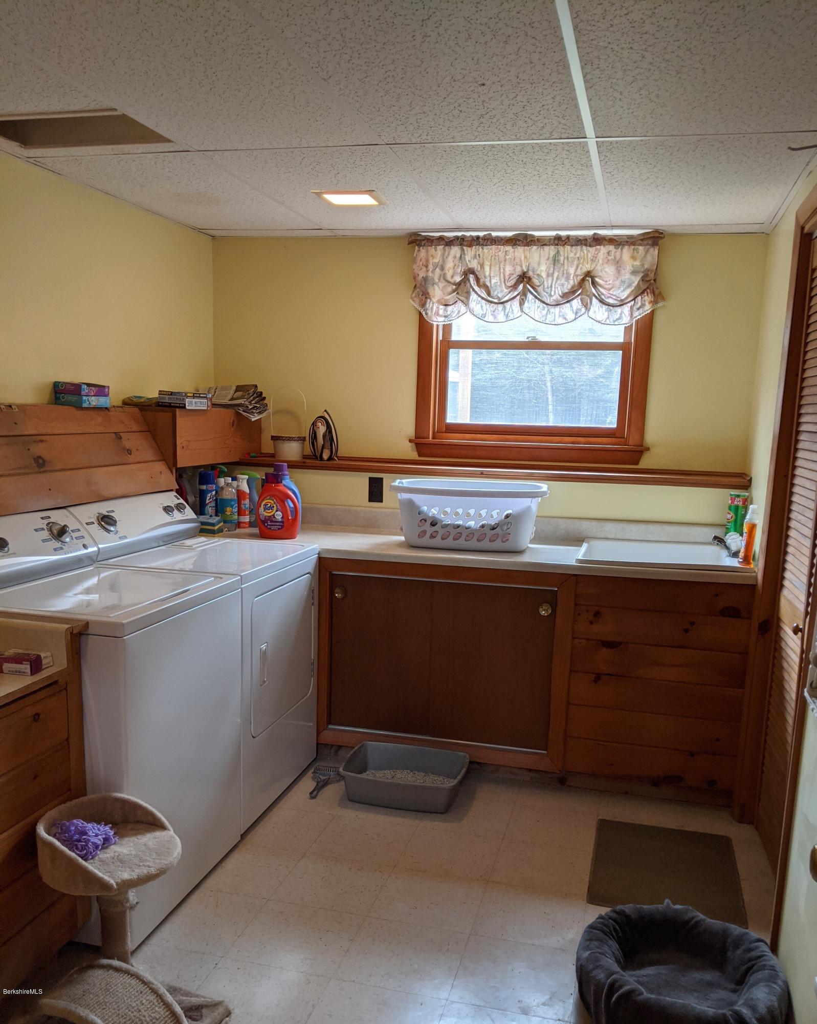 450 Michaels Road Hinsdale, MA 01235 - Photo 15 of 39 IMG_20200429_132938Laundry room