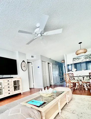 $7,500 | 353 Highway 1, Unit C202, Jupiter, FL 33477