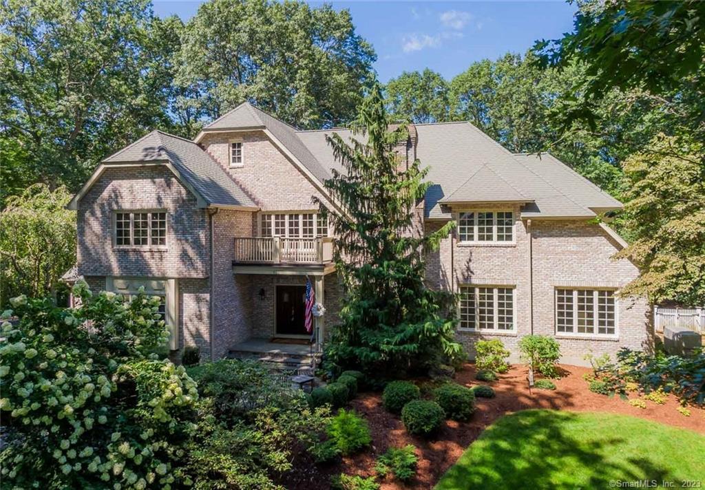 51 Tuckahoe Road Easton, CT 06612 - Photo 1 of 1 Front