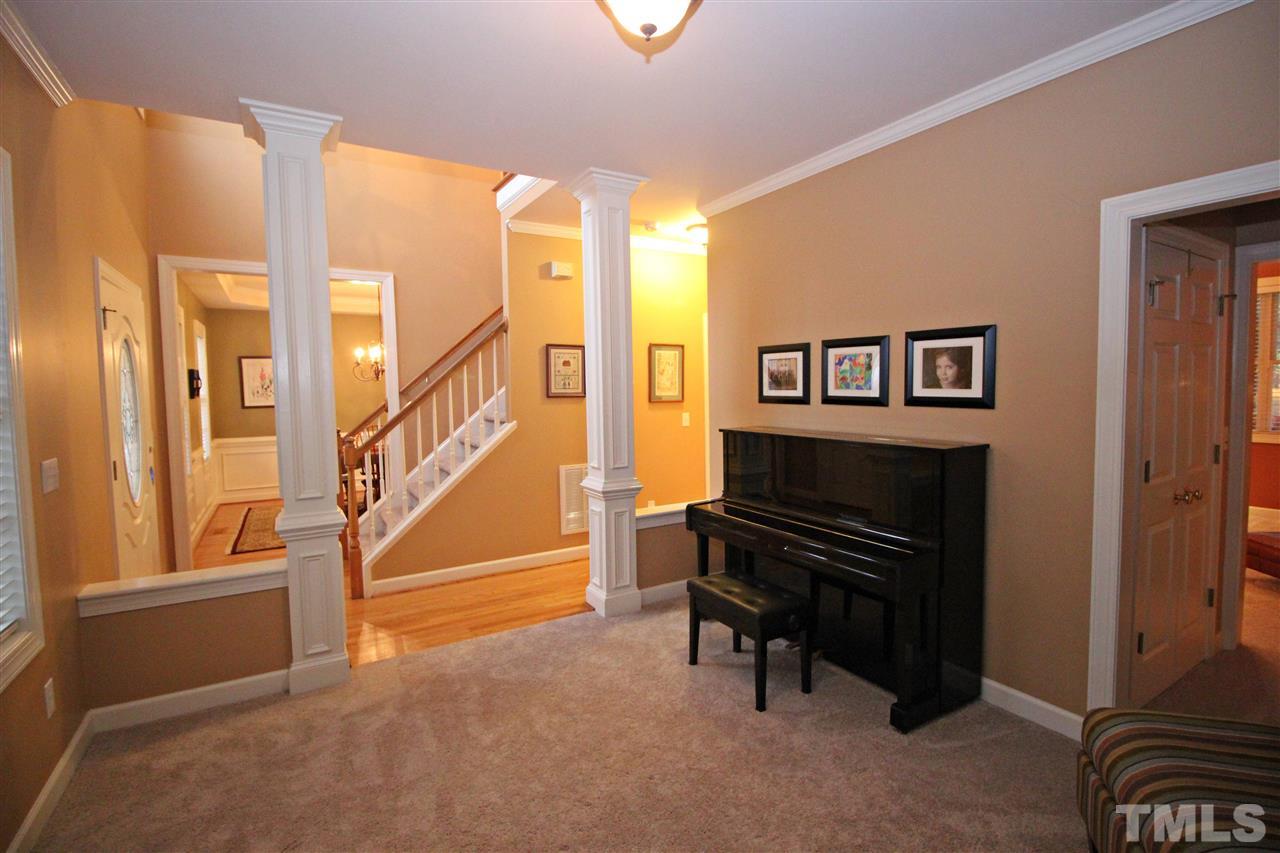 1608 Patterson Grove Road Apex, NC 27502 - Photo 4 of 25 Gallery Image 4