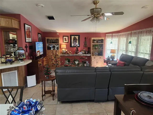 $2,000 | 24921 Pine Hill, Leesburg, FL 34748