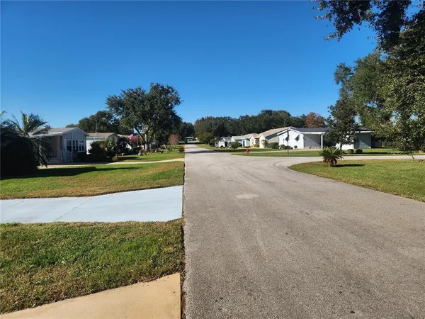 $1,850 | 24921 Pine Hill, Leesburg, FL 34748