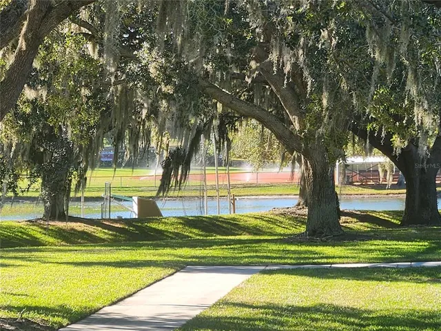 $2,000 | 24921 Pine Hill, Leesburg, FL 34748