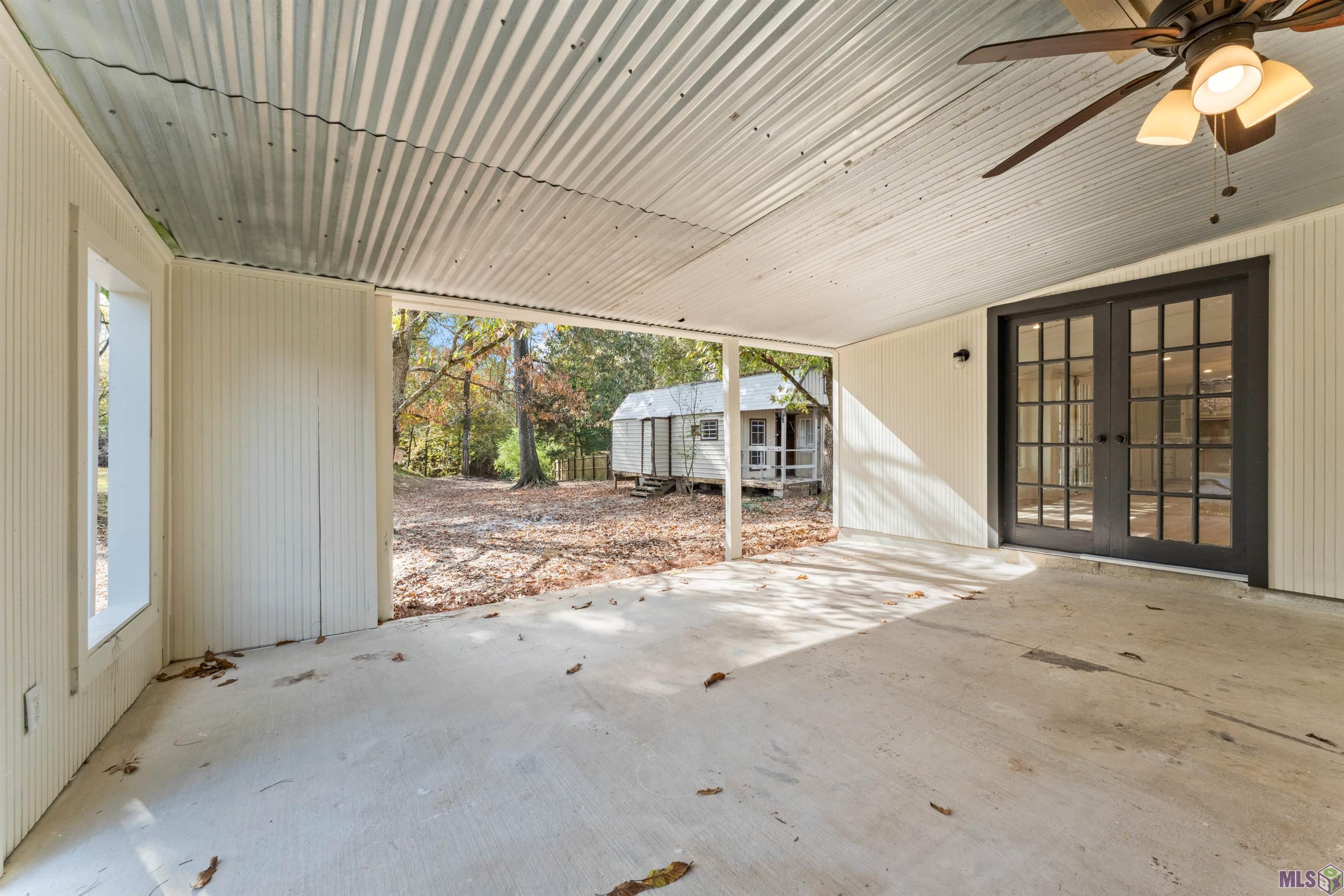 12734 Mustang Avenue Baton Rouge, LA 70818 - Photo 26 of 33 Covered Patio