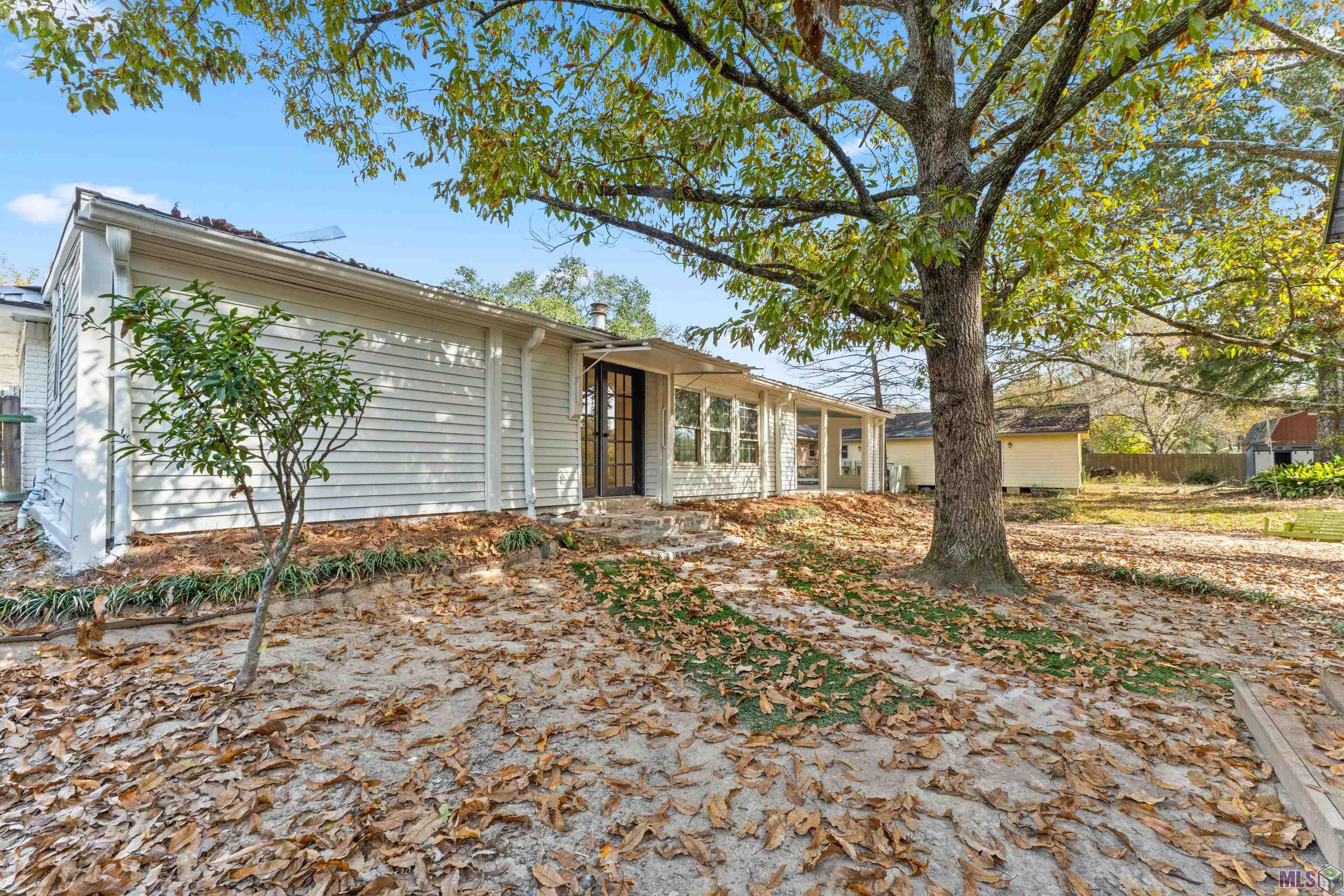12734 Mustang Avenue Baton Rouge, LA 70818 - Photo 29 of 33 Rear Exterior of Home