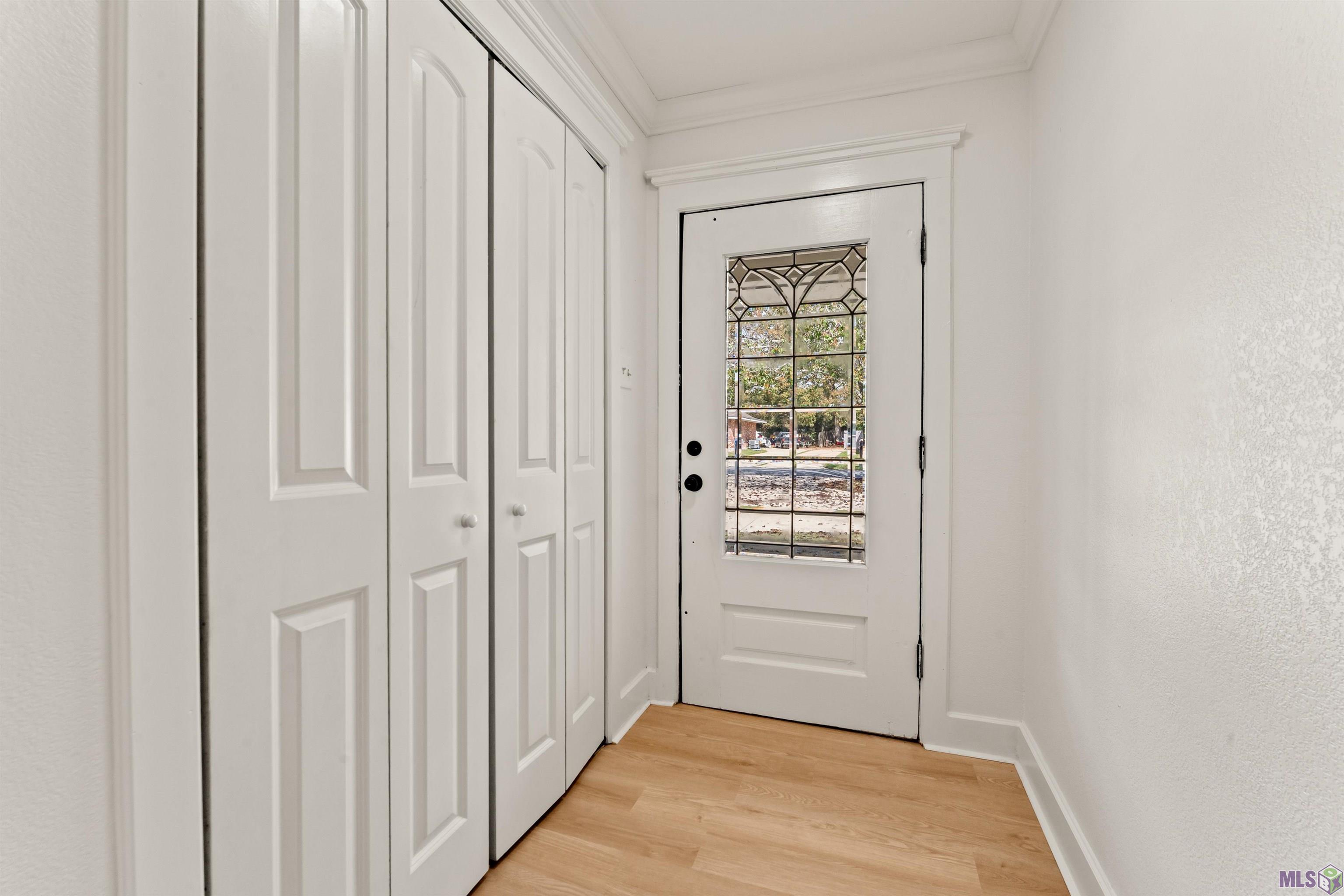 12734 Mustang Avenue Baton Rouge, LA 70818 - Photo 4 of 33 Foyer