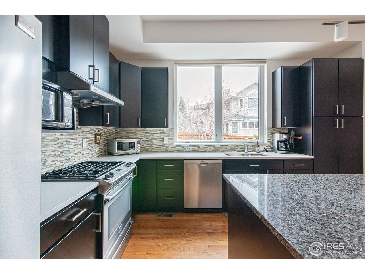 3969 Springleaf Lane Boulder, CO 80304 - Photo 12 of 40 Solid slab surfaces w/stainless steel appliances