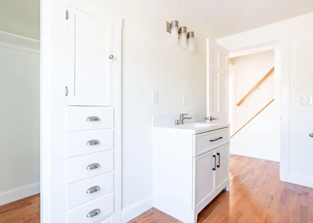 $649,900 | 393 Front Street, Richmond, ME 04357