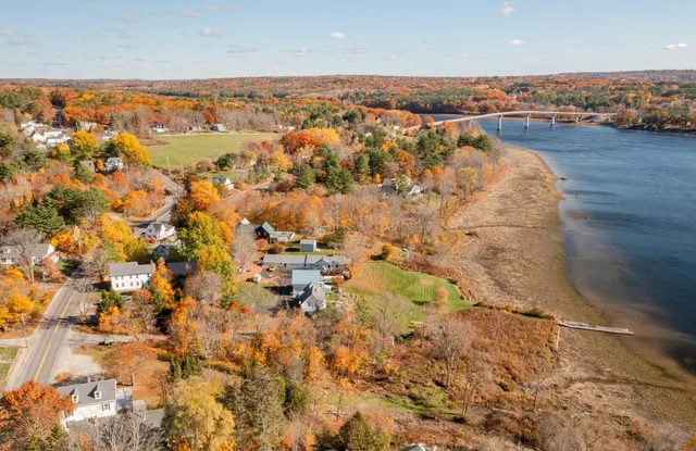 $649,900 | 393 Front Street, Richmond, ME 04357