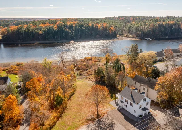 $649,900 | 393 Front Street, Richmond, ME 04357